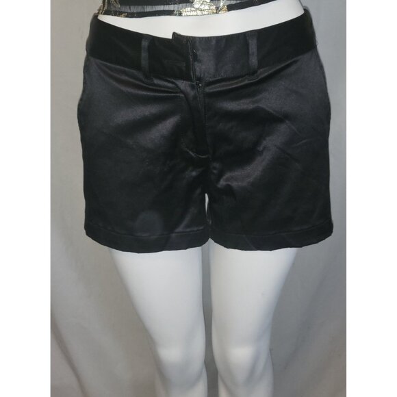 Monteau LA Tullea Shorts Sz L Juniors Dressy Black 2 Pockets NWOT - Picture 1 of 4
